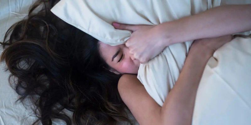 mơ thấy khóc đánh số mấy